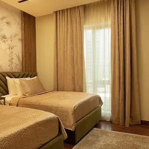 https://luxury-3-bedroom-direct-view-to-burj-khalifa.dubaihotelsoffers.com