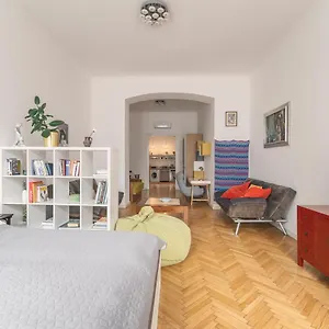 https://posh-home-basilica.inbudapesthotels.com